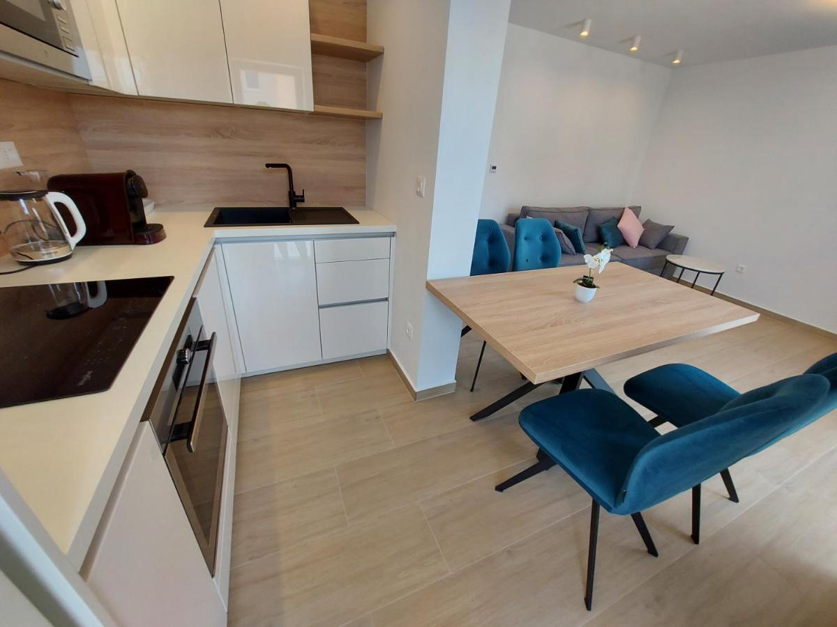 Apartments & Room Marina View فوديس المظهر الخارجي الصورة