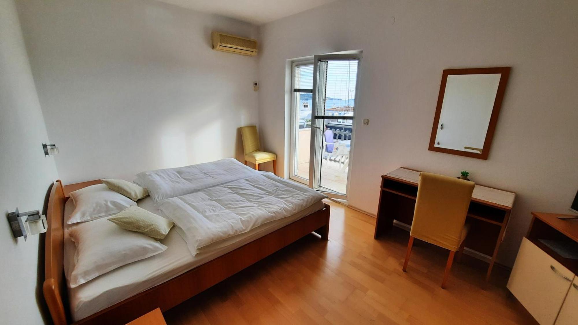 Apartments & Room Marina View فوديس المظهر الخارجي الصورة