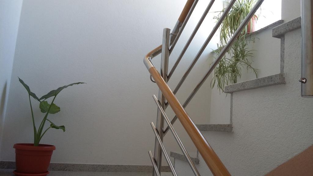Apartments & Room Marina View فوديس المظهر الخارجي الصورة