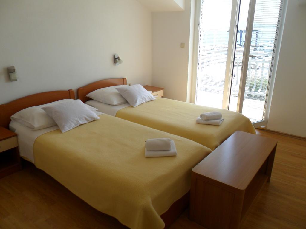 Apartments & Room Marina View فوديس المظهر الخارجي الصورة