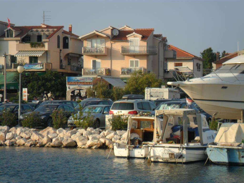 Apartments & Room Marina View فوديس المظهر الخارجي الصورة
